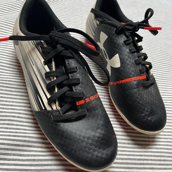 Under Armour Shoes Under Armour Boys Black White Football Cleats Size Poshmark